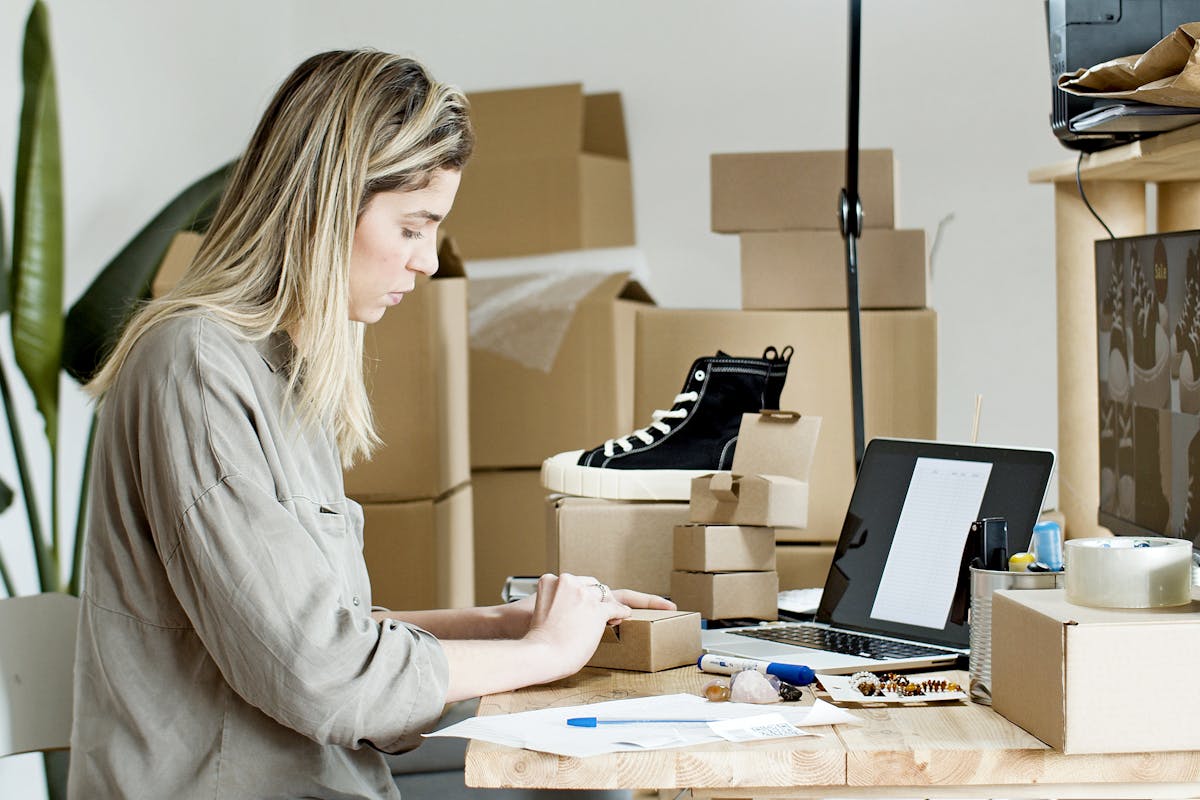 Shopify service visual